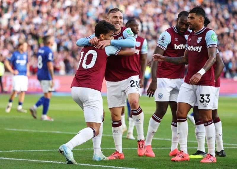 West Ham có thắng lợi đậm đà 4-1 trên sân nhà trước Ipswich Town